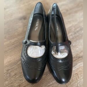 Markon Women's Black Shoes Size 9 1/2